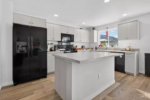 Kitchen - 12335 Noreen St, Caldwell, ID 83607 photo 1 of 6