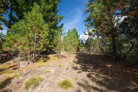 47 Coit Dr, Cascade, ID 83611 photo 3
