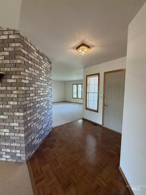 Entry Way - 1865 Fairview St, Weiser, ID 83672 photo 1 of 2