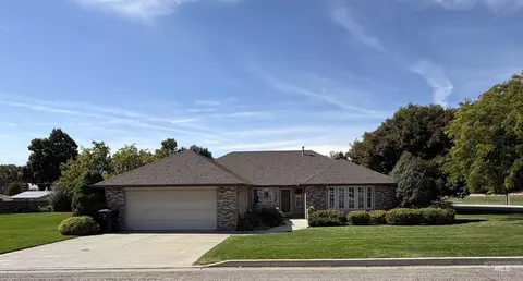 Exterior - 1865 Fairview St, Weiser, ID 83672 photo 2 of 13