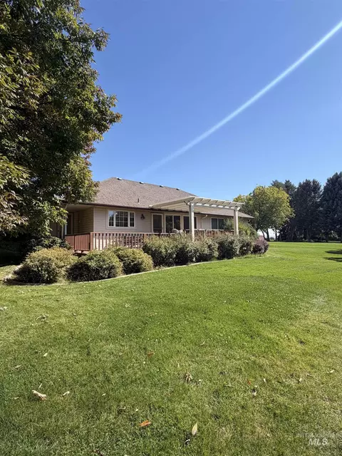 Exterior - 1865 Fairview St, Weiser, ID 83672 photo 7 of 13