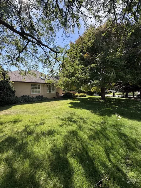 Exterior - 1865 Fairview St, Weiser, ID 83672 photo 6 of 13