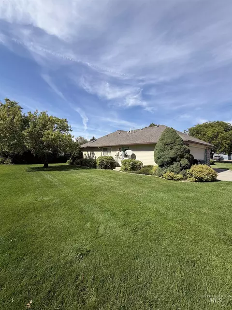 Exterior - 1865 Fairview St, Weiser, ID 83672 photo 5 of 13