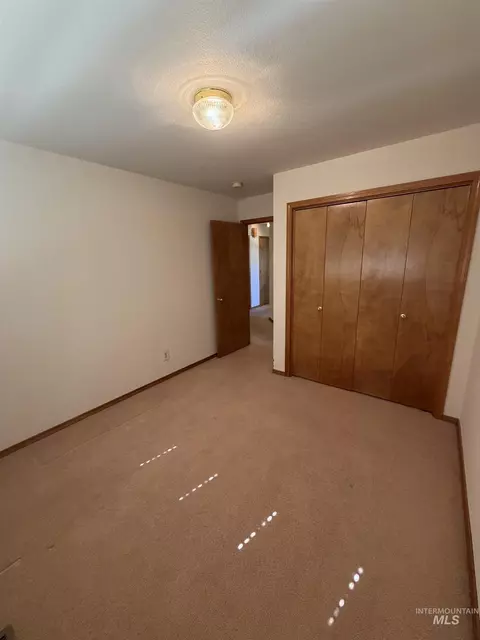 Bedroom - 1865 Fairview St, Weiser, ID 83672 photo 1 of 4