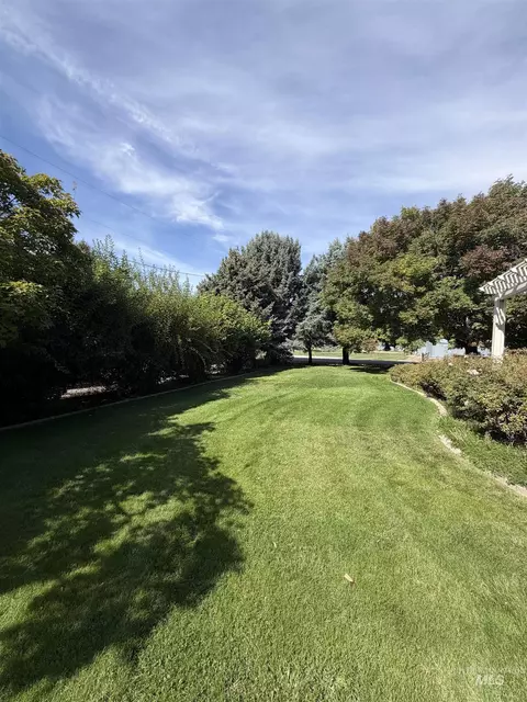Exterior - 1865 Fairview St, Weiser, ID 83672 photo 9 of 13