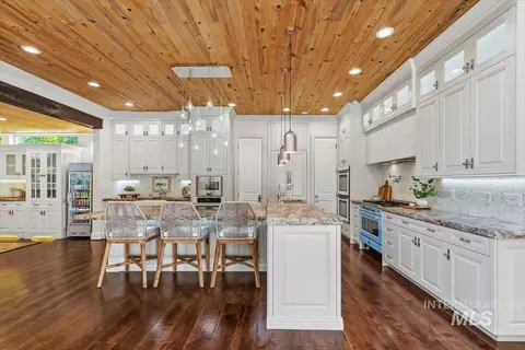 Kitchen - 2217 W Preston St, Eagle, ID 83616 photo 3 of 5