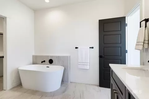 Bath - 3842 W Spring House Ln, Eagle, ID 83616 photo 5 of 6