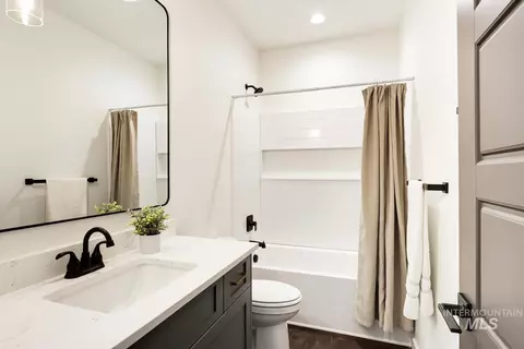 Bath - 3842 W Spring House Ln, Eagle, ID 83616 photo 6 of 6