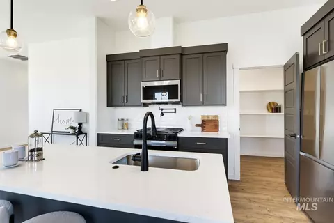 Kitchen - 3842 W Spring House Ln, Eagle, ID 83616 photo 2 of 4