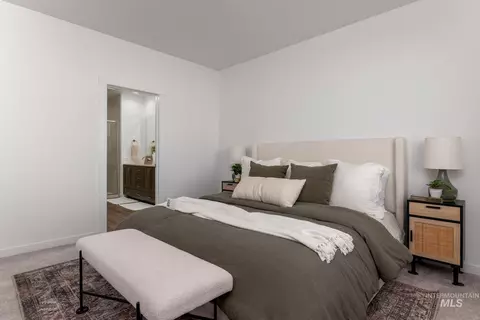 Bedroom - 2116 N Honalee Ave, Eagle, ID 83616 photo 2 of 2
