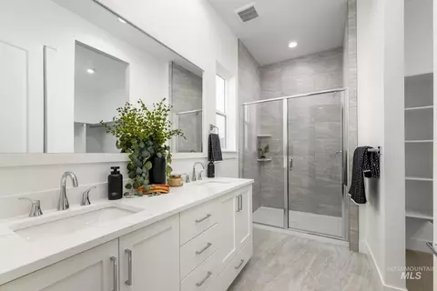 Bath - 2573 N Morehouse Ave, Eagle, ID 83616 photo 4 of 5
