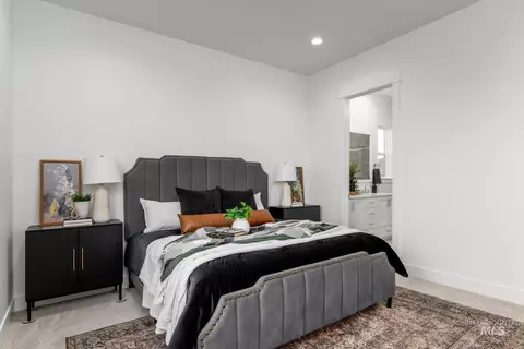 Bedroom - 2573 N Morehouse Ave, Eagle, ID 83616 photo 4 of 6