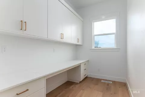 Entry Way - 6800 W Flathead Lake St, Eagle, ID 83616 photo 2 of 3
