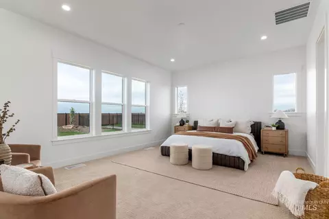 Bedroom - 6800 W Flathead Lake St, Eagle, ID 83616 photo 1 of 1