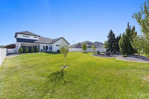 Exterior - 719 Midnight Sun Loop, Twin Falls, ID 83301 photo 10 of 12