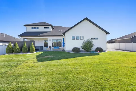 Exterior - 719 Midnight Sun Loop, Twin Falls, ID 83301 photo 6 of 12