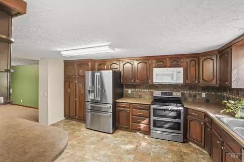 Kitchen - 850 E 500 S, Declo, ID 83323 photo 1 of 3