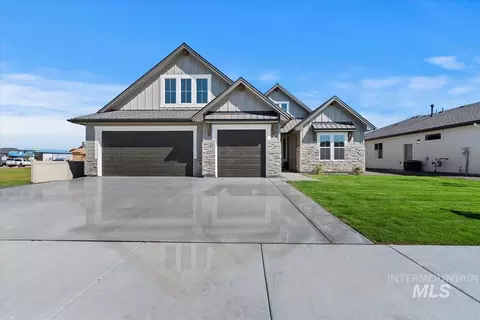 1896 W Drawbar Dr, Meridian, ID 83642