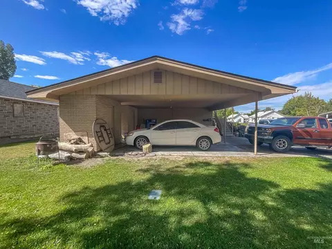 Exterior - 227 E 17th St, Burley, ID 83318 photo 1 of 2