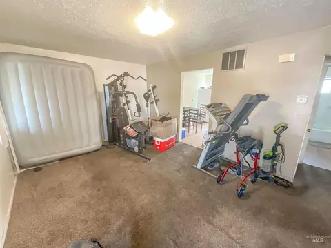 Living - 227 E 17th St, Burley, ID 83318 photo 4 of 4