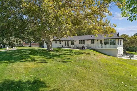 Exterior - 1381 W Meander Dr, Eagle, ID 83616 photo 4 of 12
