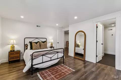 Bedroom - 1381 W Meander Dr, Eagle, ID 83616 photo 4 of 6