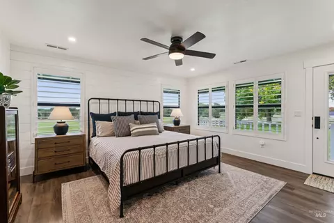 Bedroom - 1381 W Meander Dr, Eagle, ID 83616 photo 1 of 6