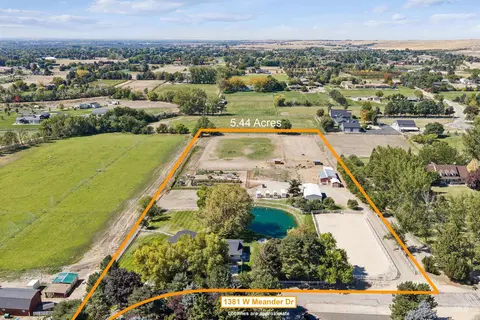 View/Area - 1381 W Meander Dr, Eagle, ID 83616 photo 1 of 3