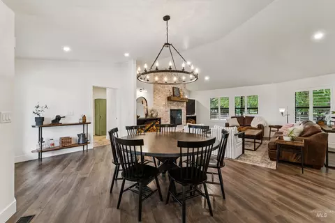 Dining - 1381 W Meander Dr, Eagle, ID 83616 photo 1 of 1