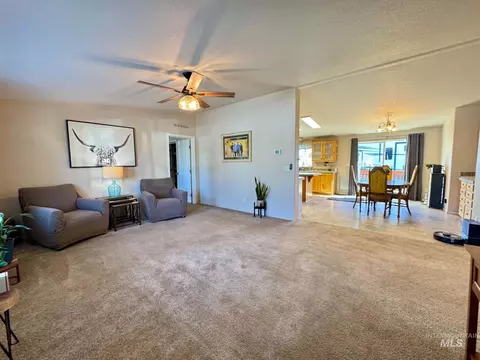 2207 Grelle Ave, Lewiston, ID 83501 photo 2