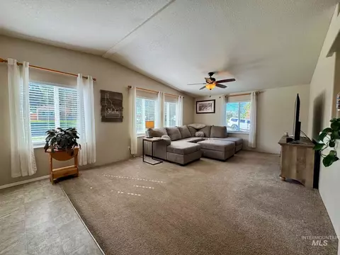 2207 Grelle Ave, Lewiston, ID 83501 photo 3