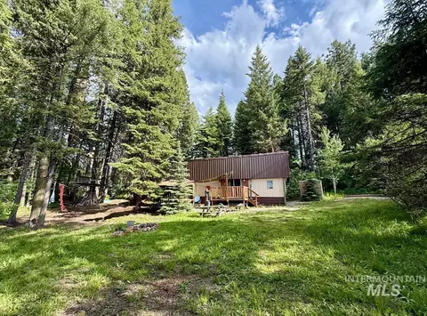 8 Kathleen Way, Cascade, ID 83611