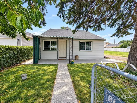 515 Miller Ave, Burley, ID 83318
