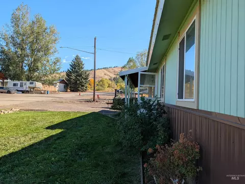 Exterior - 802 E Lucile Ave, Council, ID 83612 photo 2 of 7