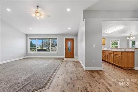 Living - 24240 Tiger Ln, Caldwell, ID 83607 photo 1 of 3