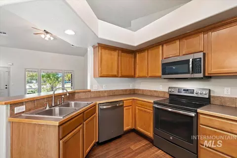 Kitchen - 756 E Wild Lilac Ct, Kuna, ID 83634 photo 2 of 2