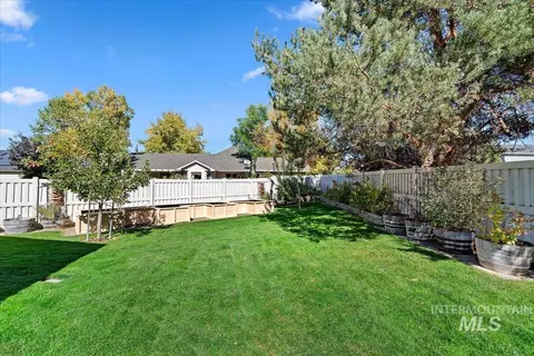 Exterior - 756 E Wild Lilac Ct, Kuna, ID 83634 photo 6 of 11