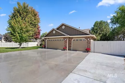 Exterior - 756 E Wild Lilac Ct, Kuna, ID 83634 photo 2 of 11