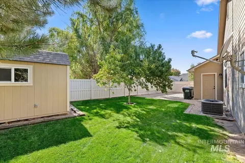 Exterior - 756 E Wild Lilac Ct, Kuna, ID 83634 photo 8 of 11
