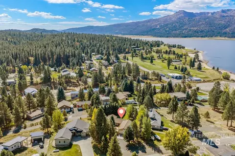 View/Area - 505 Lakeview Dr, Cascade, ID 83611 photo 2 of 3