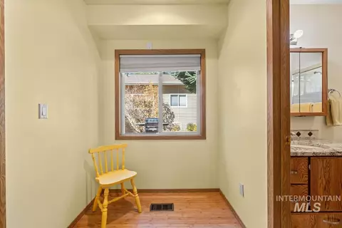 Other - 505 Lakeview Dr, Cascade, ID 83611 photo 4 of 12