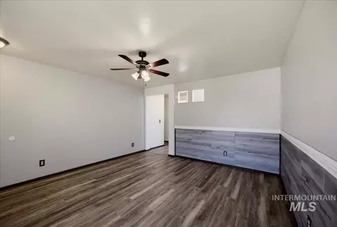 Living - 16580 Spartan Ave, Caldwell, ID 83607 photo 4 of 4