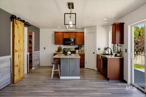 Kitchen - 16580 Spartan Ave, Caldwell, ID 83607 photo 1 of 3