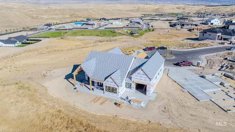 Exterior - 6901 W Danes Ct, Eagle, ID 83616 photo 2 of 6