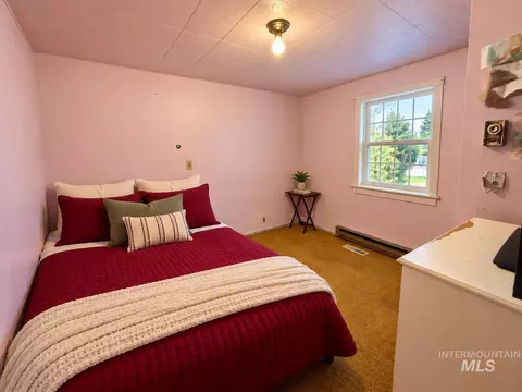 Bedroom - 125 E 6th, Rupert, ID 83350 photo 3 of 3