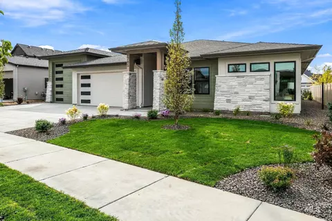 Exterior - 1785 W Lone Mountain Dr, Eagle, ID 83616 photo 2 of 7