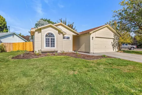 3660 Eastgate Dr, Boise, ID 83716