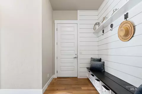 Entry Way - 282 E Riversedge Dr, Eagle, ID 83616 photo 7 of 7