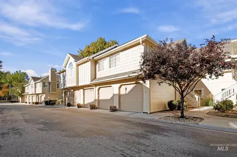 5158 S Surprise Way #203, Boise, ID 83716