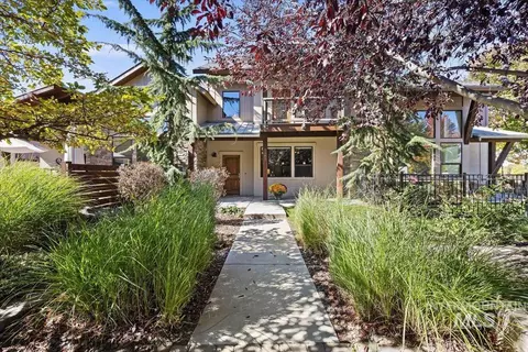 1385 E Lone Creek Dr, Eagle, ID 83616